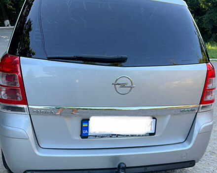 Серый Опель Зафира, объемом двигателя 1.69 л и пробегом 267 тыс. км за 8100 $, фото 5 на Automoto.ua