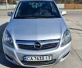 Серый Опель Зафира, объемом двигателя 1.7 л и пробегом 275 тыс. км за 8500 $, фото 1 на Automoto.ua