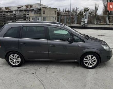 Серый Опель Зафира, объемом двигателя 1.7 л и пробегом 321 тыс. км за 6990 $, фото 6 на Automoto.ua
