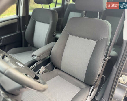 Опель Зафира 2011 в Тернополе на Automoto.ua Серый Опель Зафира, объемом двигателя 1.69 л и пробегом 220 тыс. км за 6500 $, фото 97 на Automoto.ua