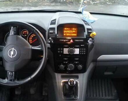 Серый Опель Зафира, объемом двигателя 1.6 л и пробегом 234 тыс. км за 7650 $, фото 12 на Automoto.ua