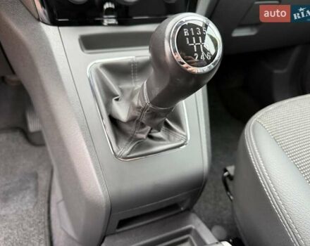 Серый Опель Зафира, объемом двигателя 1.7 л и пробегом 229 тыс. км за 8399 $, фото 102 на Automoto.ua