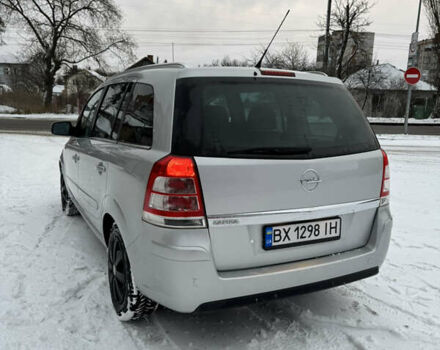 Серый Опель Зафира, объемом двигателя 1.8 л и пробегом 207 тыс. км за 7550 $, фото 8 на Automoto.ua