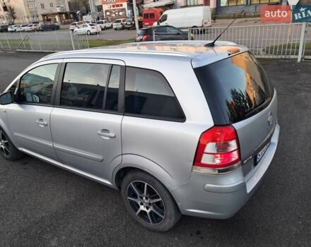 Серый Опель Зафира, объемом двигателя 1.6 л и пробегом 202 тыс. км за 6300 $, фото 28 на Automoto.ua