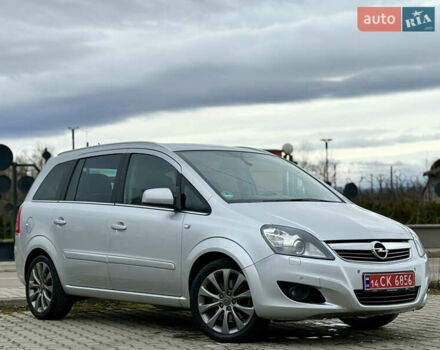 Серый Опель Зафира, объемом двигателя 1.7 л и пробегом 192 тыс. км за 7890 $, фото 79 на Automoto.ua