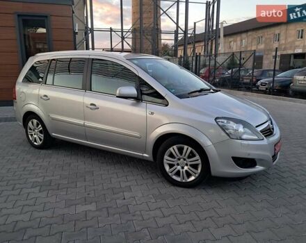 Опель Зафира 2012 в Могилев-Подольском на Automoto.ua Серый Опель Зафира, объемом двигателя 1.8 л и пробегом 259 тыс. км за 7800 $, фото 38 на Automoto.ua