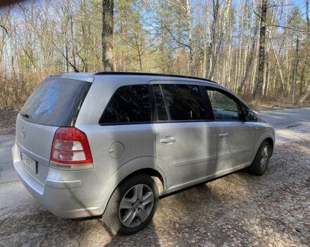 Серый Опель Зафира, объемом двигателя 1.8 л и пробегом 250 тыс. км за 5800 $, фото 4 на Automoto.ua