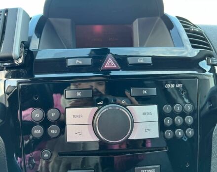 Серый Опель Зафира, объемом двигателя 1.7 л и пробегом 335 тыс. км за 7690 $, фото 29 на Automoto.ua