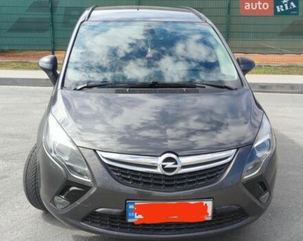 Серый Опель Зафира, объемом двигателя 1.4 л и пробегом 129 тыс. км за 8500 $, фото 2 на Automoto.ua