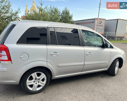 Серый Опель Зафира, объемом двигателя 1.6 л и пробегом 142 тыс. км за 7150 $, фото 8 на Automoto.ua