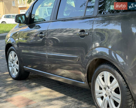 Серый Опель Зафира, объемом двигателя 1.7 л и пробегом 256 тыс. км за 7899 $, фото 6 на Automoto.ua