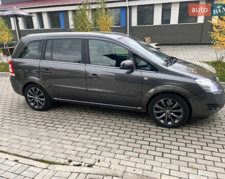 Опель Зафира 2012 в Луцке на Automoto.ua Серый Опель Зафира, объемом двигателя 1.7 л и пробегом 242 тыс. км за 8600 $, фото 4 на Automoto.ua