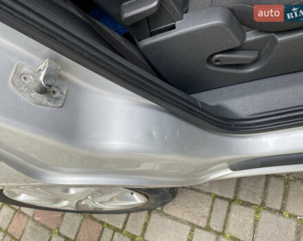 Серый Опель Зафира, объемом двигателя 1.69 л и пробегом 257 тыс. км за 6200 $, фото 50 на Automoto.ua