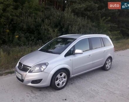 Серый Опель Зафира, объемом двигателя 1.7 л и пробегом 317 тыс. км за 7800 $, фото 9 на Automoto.ua