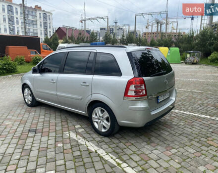 Серый Опель Зафира, объемом двигателя 1.69 л и пробегом 257 тыс. км за 6200 $, фото 5 на Automoto.ua