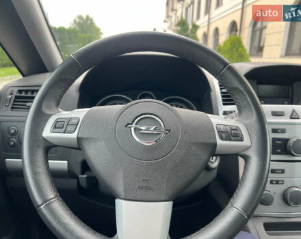 Опель Зафира 2012 в Дунаевцах на Automoto.ua Серый Опель Зафира, объемом двигателя 1.7 л и пробегом 184 тыс. км за 7990 $, фото 42 на Automoto.ua