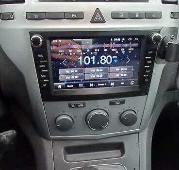 Серый Опель Зафира, объемом двигателя 1.6 л и пробегом 183 тыс. км за 7300 $, фото 8 на Automoto.ua