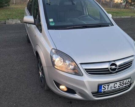 Серый Опель Зафира, объемом двигателя 1.6 л и пробегом 202 тыс. км за 6300 $, фото 11 на Automoto.ua