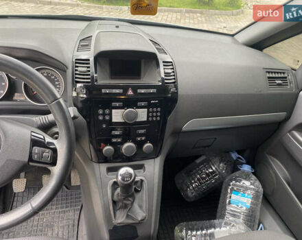 Серый Опель Зафира, объемом двигателя 1.69 л и пробегом 257 тыс. км за 6200 $, фото 15 на Automoto.ua