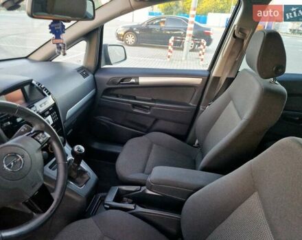 Сірий Опель Зафіра, об'ємом двигуна 1.6 л та пробігом 187 тис. км за 6750 $, фото 36 на Automoto.ua