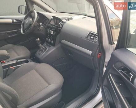 Опель Зафира 2012 в Могилев-Подольском на Automoto.ua Серый Опель Зафира, объемом двигателя 1.8 л и пробегом 259 тыс. км за 7800 $, фото 1 на Automoto.ua