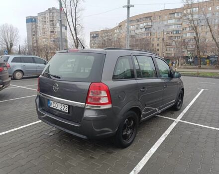 Серый Опель Зафира, объемом двигателя 1.7 л и пробегом 300 тыс. км за 3600 $, фото 3 на Automoto.ua