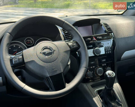 Серый Опель Зафира, объемом двигателя 1.7 л и пробегом 256 тыс. км за 7899 $, фото 33 на Automoto.ua