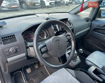 Серый Опель Зафира, объемом двигателя 1.7 л и пробегом 335 тыс. км за 7690 $, фото 16 на Automoto.ua