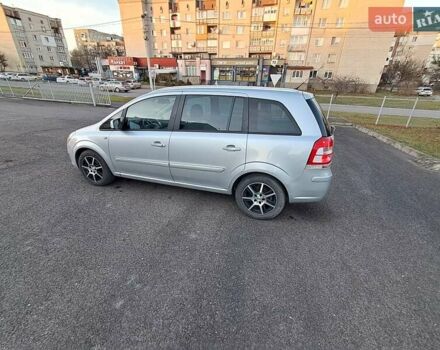 Серый Опель Зафира, объемом двигателя 1.6 л и пробегом 202 тыс. км за 6300 $, фото 44 на Automoto.ua