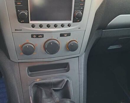 Серый Опель Зафира, объемом двигателя 1.6 л и пробегом 202 тыс. км за 6300 $, фото 18 на Automoto.ua