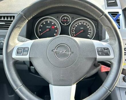 Сірий Опель Зафіра, об'ємом двигуна 1.6 л та пробігом 173 тис. км за 8300 $, фото 15 на Automoto.ua