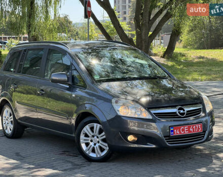Серый Опель Зафира, объемом двигателя 1.7 л и пробегом 256 тыс. км за 7899 $, фото 12 на Automoto.ua