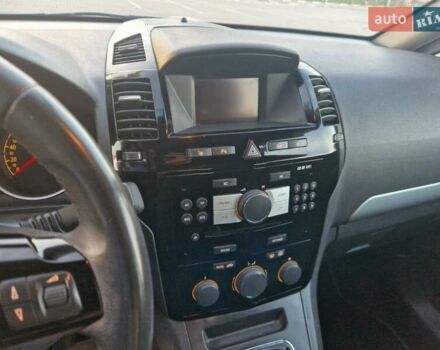 Сірий Опель Зафіра, об'ємом двигуна 1.6 л та пробігом 187 тис. км за 6750 $, фото 32 на Automoto.ua