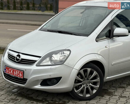 Серый Опель Зафира, объемом двигателя 1.7 л и пробегом 192 тыс. км за 7890 $, фото 61 на Automoto.ua