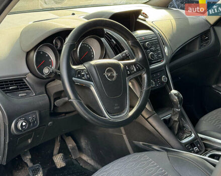 Сірий Опель Зафіра, об'ємом двигуна 2 л та пробігом 235 тис. км за 8990 $, фото 10 на Automoto.ua