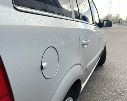 Серый Опель Зафира, объемом двигателя 1.6 л и пробегом 142 тыс. км за 7150 $, фото 11 на Automoto.ua