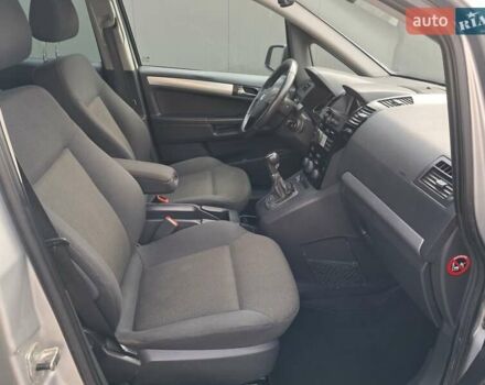 Опель Зафира 2012 в Могилев-Подольском на Automoto.ua Серый Опель Зафира, объемом двигателя 1.8 л и пробегом 259 тыс. км за 7800 $, фото 4 на Automoto.ua