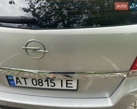 Серый Опель Зафира, объемом двигателя 1.69 л и пробегом 257 тыс. км за 6200 $, фото 29 на Automoto.ua