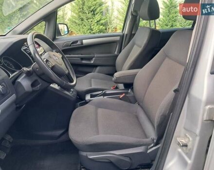 Опель Зафира 2012 в Могилев-Подольском на Automoto.ua Серый Опель Зафира, объемом двигателя 1.8 л и пробегом 259 тыс. км за 7800 $, фото 2 на Automoto.ua