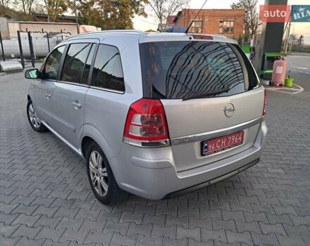 Опель Зафира 2012 в Могилев-Подольском на Automoto.ua Серый Опель Зафира, объемом двигателя 1.8 л и пробегом 259 тыс. км за 7800 $, фото 40 на Automoto.ua