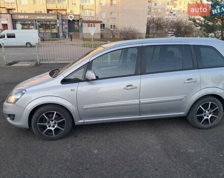 Серый Опель Зафира, объемом двигателя 1.6 л и пробегом 202 тыс. км за 6300 $, фото 7 на Automoto.ua