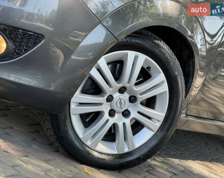 Серый Опель Зафира, объемом двигателя 1.7 л и пробегом 256 тыс. км за 7899 $, фото 17 на Automoto.ua