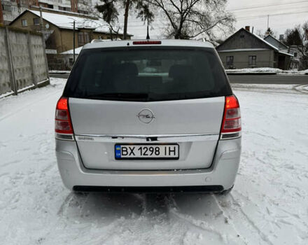 Серый Опель Зафира, объемом двигателя 1.8 л и пробегом 207 тыс. км за 7550 $, фото 7 на Automoto.ua