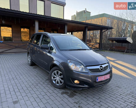 Серый Опель Зафира, объемом двигателя 1.8 л и пробегом 170 тыс. км за 7200 $, фото 23 на Automoto.ua