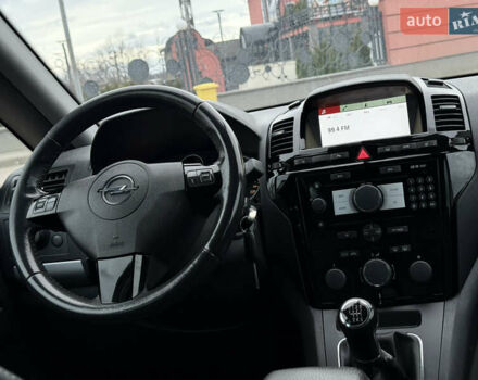 Серый Опель Зафира, объемом двигателя 1.7 л и пробегом 192 тыс. км за 7890 $, фото 21 на Automoto.ua