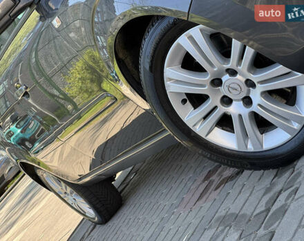 Серый Опель Зафира, объемом двигателя 1.7 л и пробегом 256 тыс. км за 7899 $, фото 15 на Automoto.ua