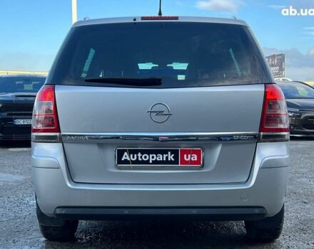 Серый Опель Зафира, объемом двигателя 1.7 л и пробегом 335 тыс. км за 7690 $, фото 6 на Automoto.ua