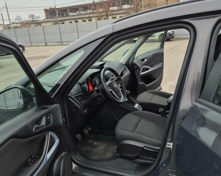 Серый Опель Зафира, объемом двигателя 1.96 л и пробегом 224 тыс. км за 10500 $, фото 4 на Automoto.ua