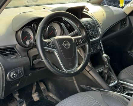 Серый Опель Зафира, объемом двигателя 2 л и пробегом 235 тыс. км за 8990 $, фото 10 на Automoto.ua