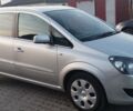 Серый Опель Зафира, объемом двигателя 1.6 л и пробегом 201 тыс. км за 7500 $, фото 1 на Automoto.ua